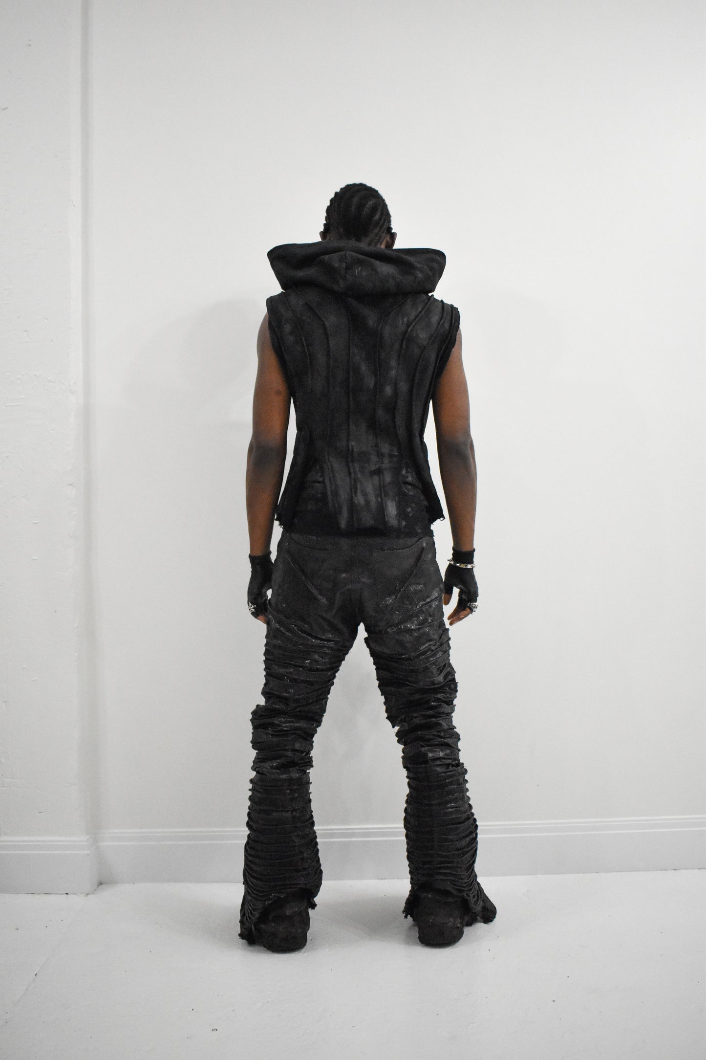 VERNUM KAISEN HOODED VEST