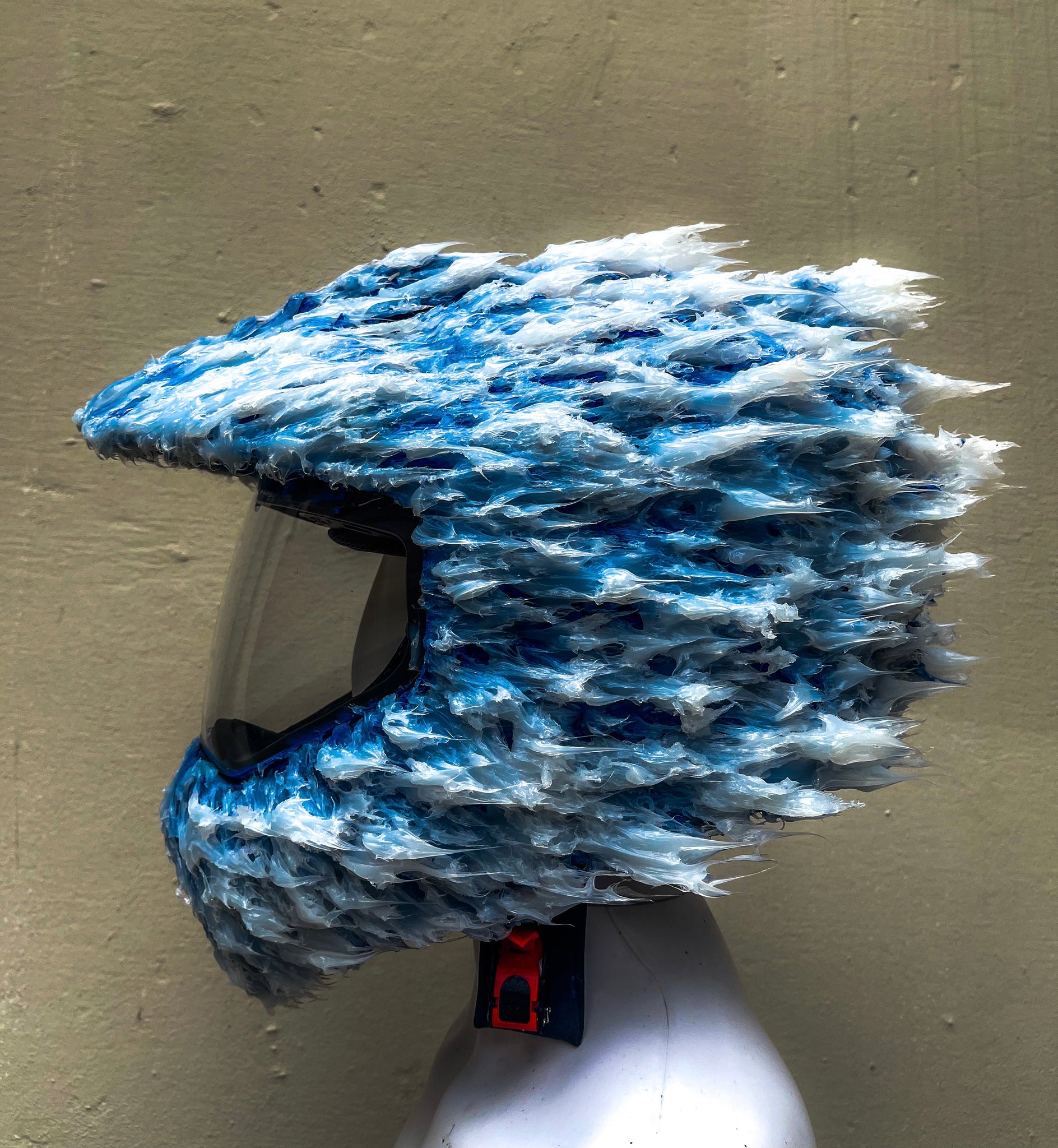 V3RNUM STORM RUNNER Helmet